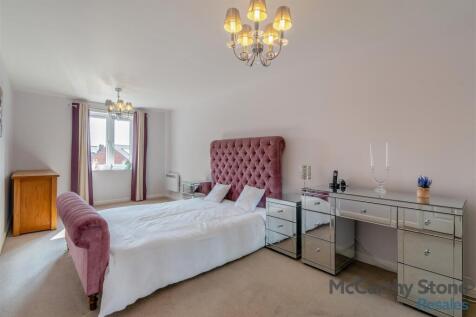 8659426-interior16.jpg