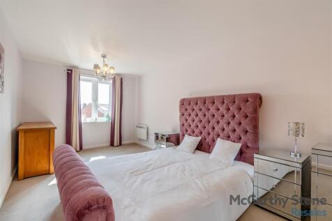 8659426-interior17.jpg