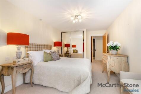 8660432-interior10.jpg