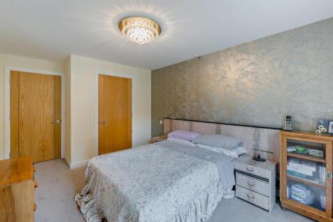 8660111-interior05-V2-800.jpg