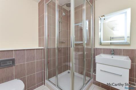 ShowerRm21H.jpg