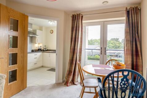 8660595-interior11.jpg