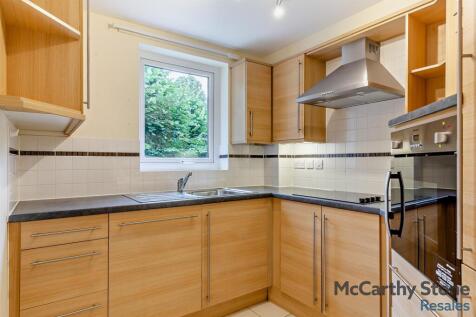 Kitchen:
