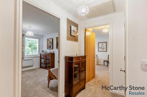Entrance Hall: