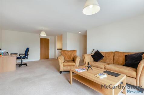 8661283-interior07.jpg