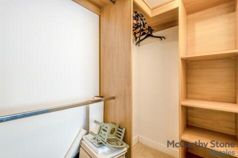 8661101-interior10.jpg