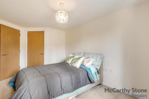 8661101-interior11.jpg
