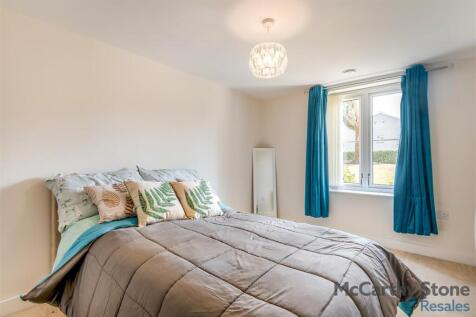 8661101-interior12.jpg