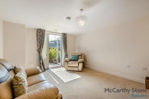 8661101-interior02.jpg