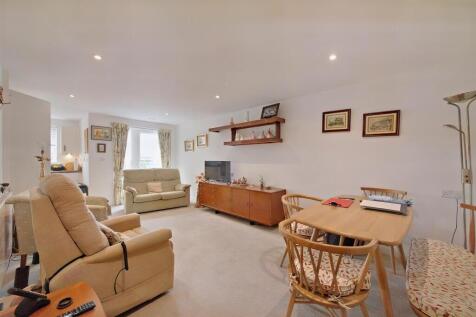 8559132-interior02-800.JPG