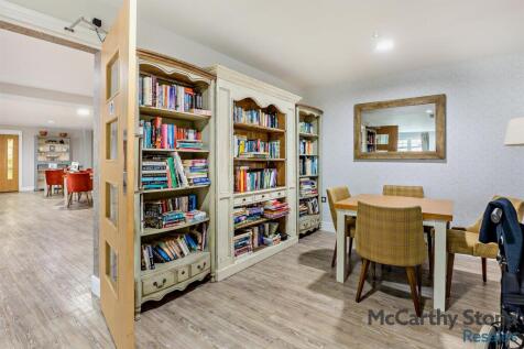 Homeowners&#39; lounge