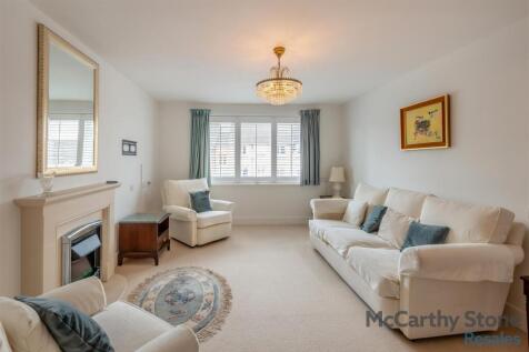 8660891-interior02.jpg