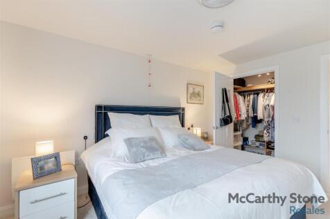 8659036-interior10.jpg