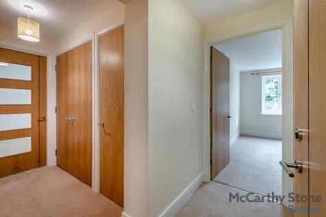 8660478-interior14.jpg