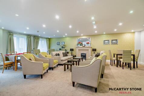 Homeowners Lounge