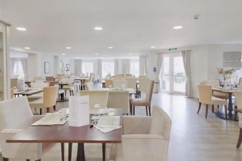 8553606-interior12.JPG