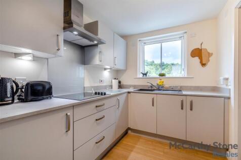 8662178-interior02.jpg