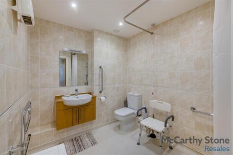 8660407-interior12.jpg