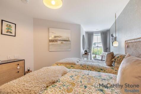 8664291-interior04.jpg