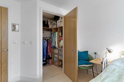 05-b6eePDMCS Flat 24 Weighbridge Court (26).jpg