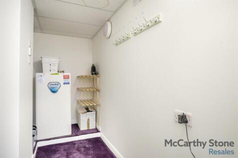 8663780-interior12.jpg