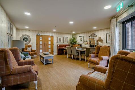 Home Owners Lounge