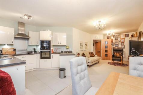 Lounge/Kitchen
