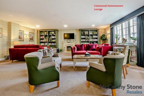 Communal Lounge 2.jpg