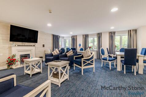 Homeowners Lounge