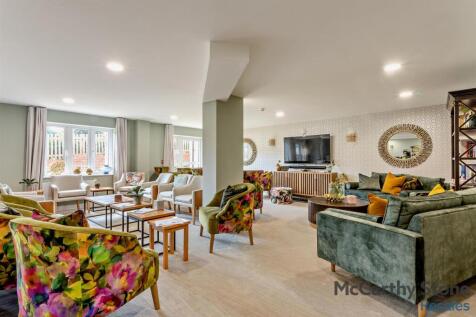 8664839-interior16-800.jpg