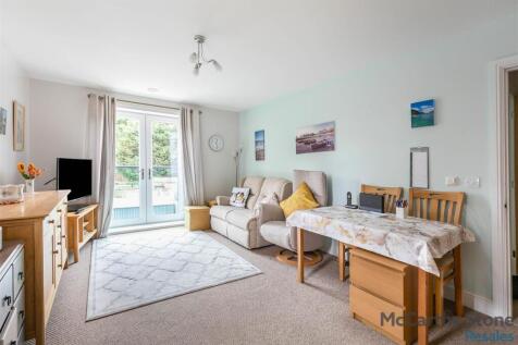 9elmtreecourt-12.jpg