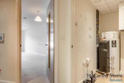 8665059-interior10.jpg