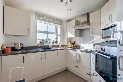 8665738-interior04-800.jpg