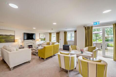 Homeowners Lounge
