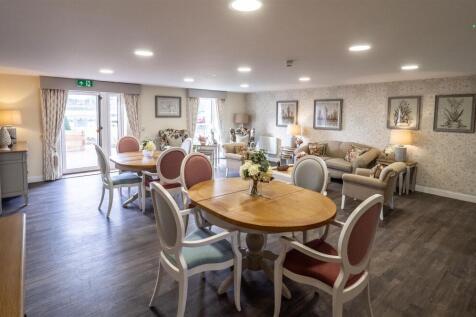 Homeowners Lounge.jpg