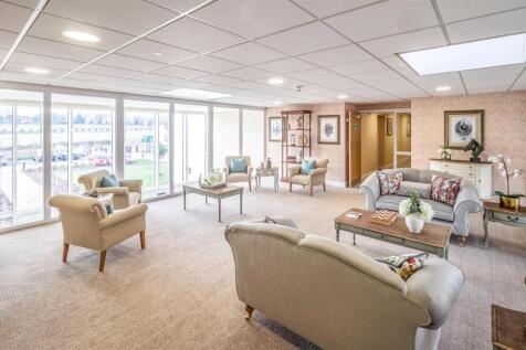 Homeowners Lounge.jpg