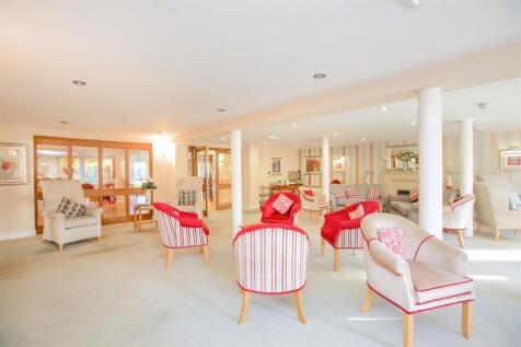 Homeowners Lounge.jpg