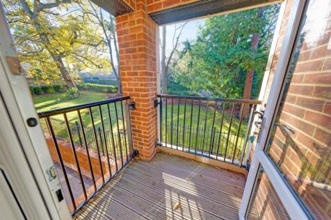 04-1379PFMCS - 25 Birch Place-40-medium.jpg