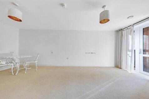 02-aa95PFMCS - 25 Birch Place-31-medium.jpg