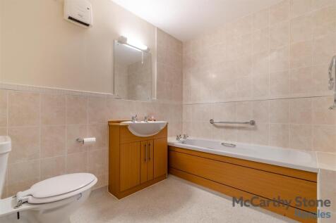 8640637-interior16.jpg