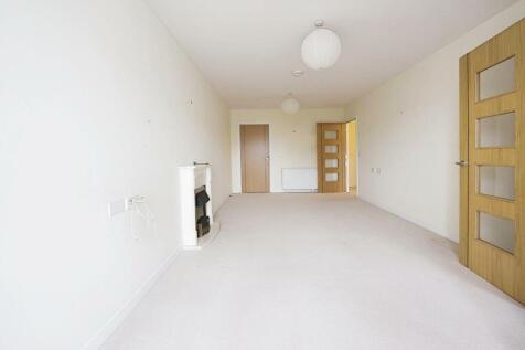 Living Rm 48LCE(b).jpg