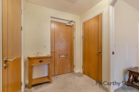 8633031-interior06.jpg