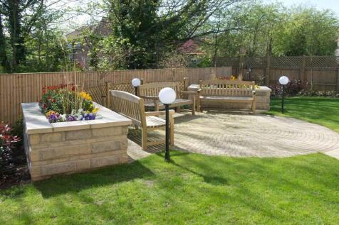 BarnesWallisCourt_gardens.jpg
