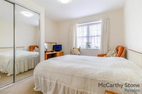 8640246-interior10.jpg