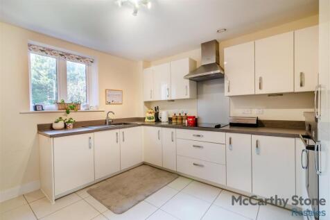 8640104-interior13.jpg
