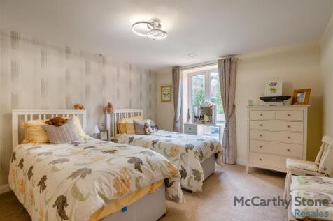 8640104-interior06.jpg