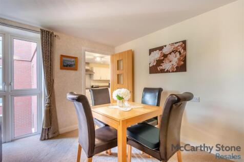 8640104-interior16.jpg