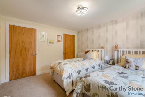 8640104-interior08.jpg