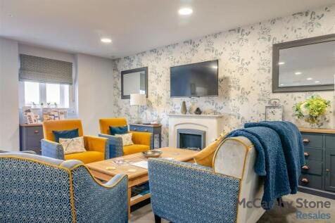 8640104-interior24.jpg