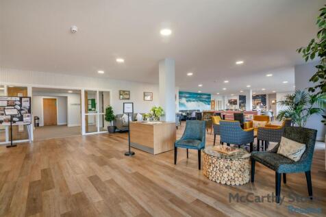 8640104-interior25.jpg